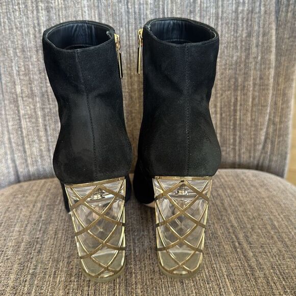 Karl Lagerfeld Black Leather Suede Ankle Boots Geometric Gold Block Heel Sz 8.5 - Picture 3 of 16